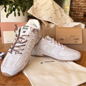 Luxury White Leather Sneakers Caramel Gum Sole Women’s Size 6.5, 8.5